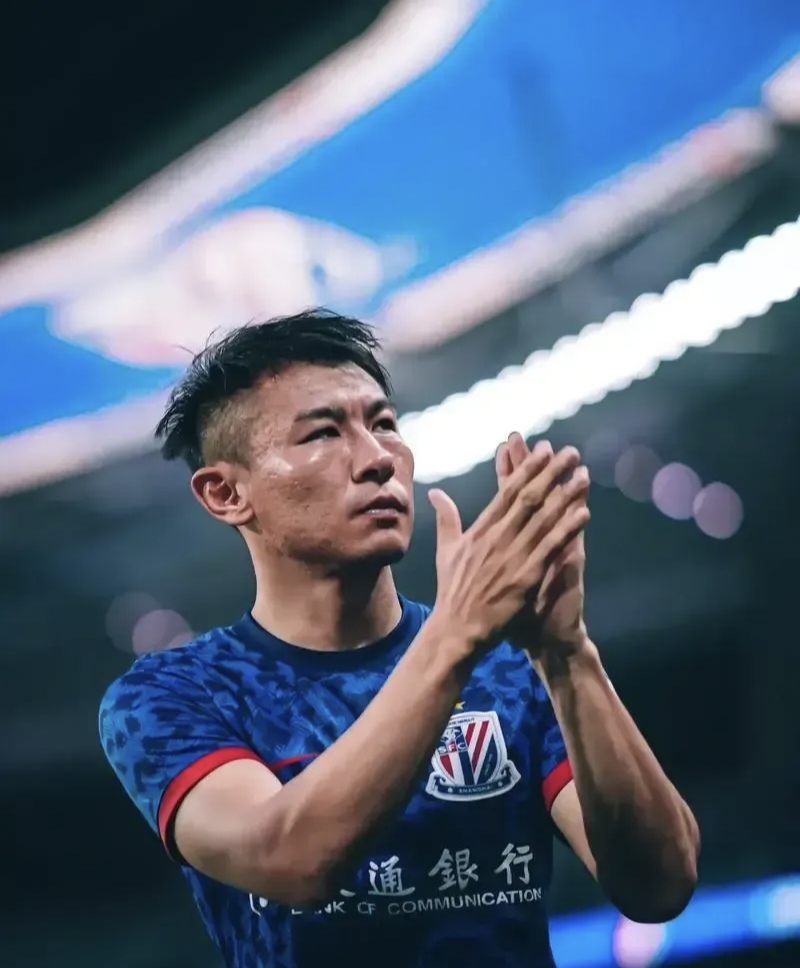 包含国际比赛日亚冠焦点战，尼斯单刀错失，管理层满意，阵容厚度经受考验的词条